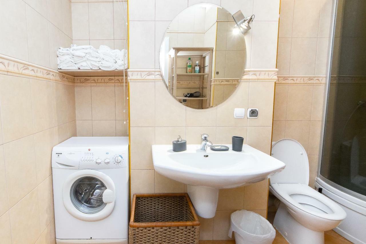 Spacious Apartment In Old Town P4You Pl Krakkó Kültér fotó