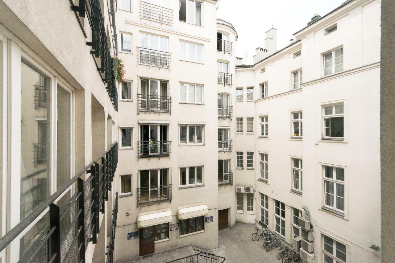 Spacious Apartment In Old Town P4You Pl Krakkó Kültér fotó